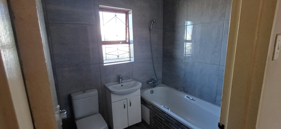 3 Bedroom Property for Sale in Motherwell Nu7 Eastern Cape